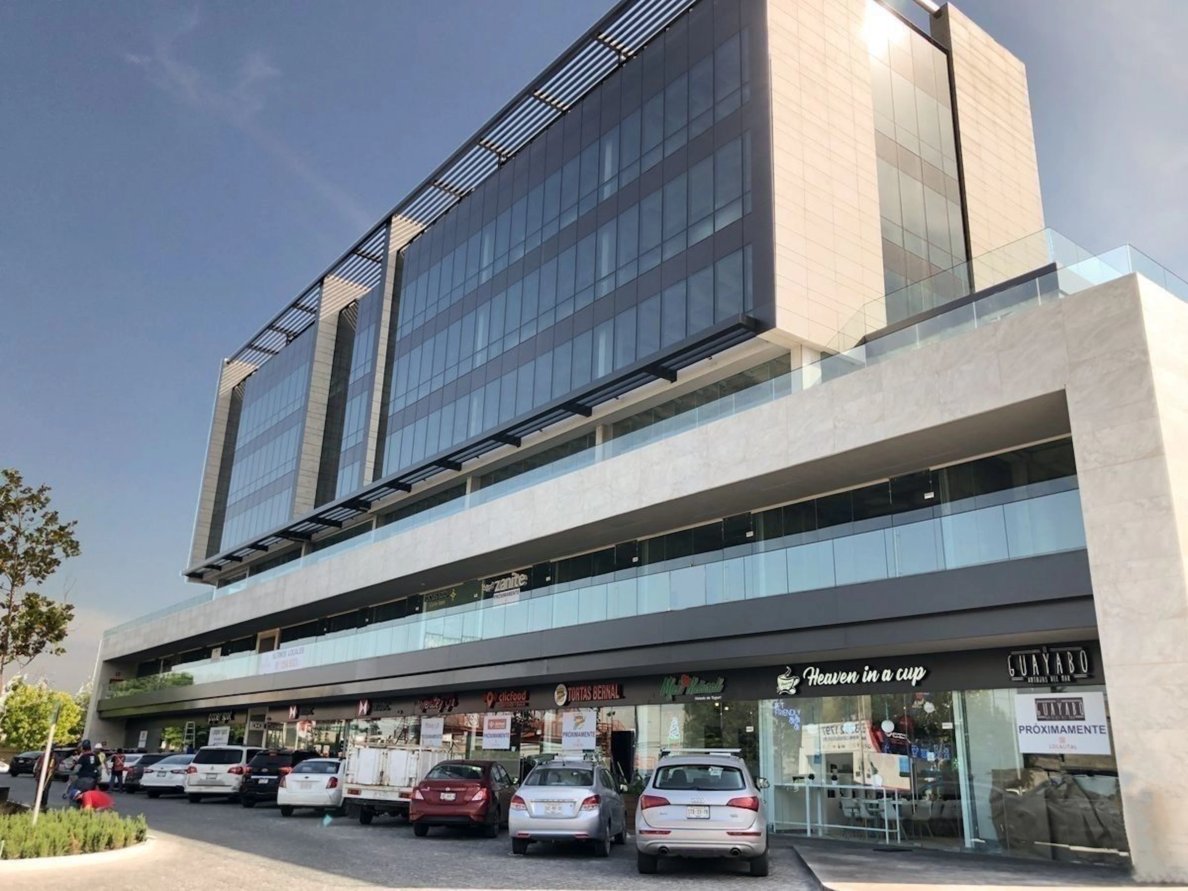 Local Comercial Spot2