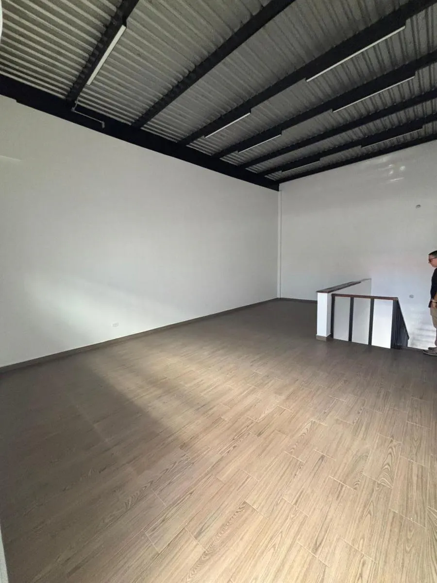 Local Comercial Spot2