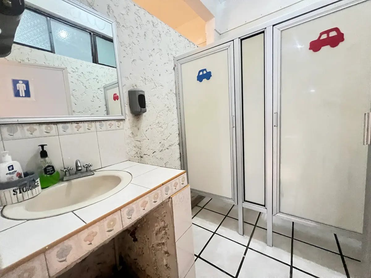 Local Comercial Spot2