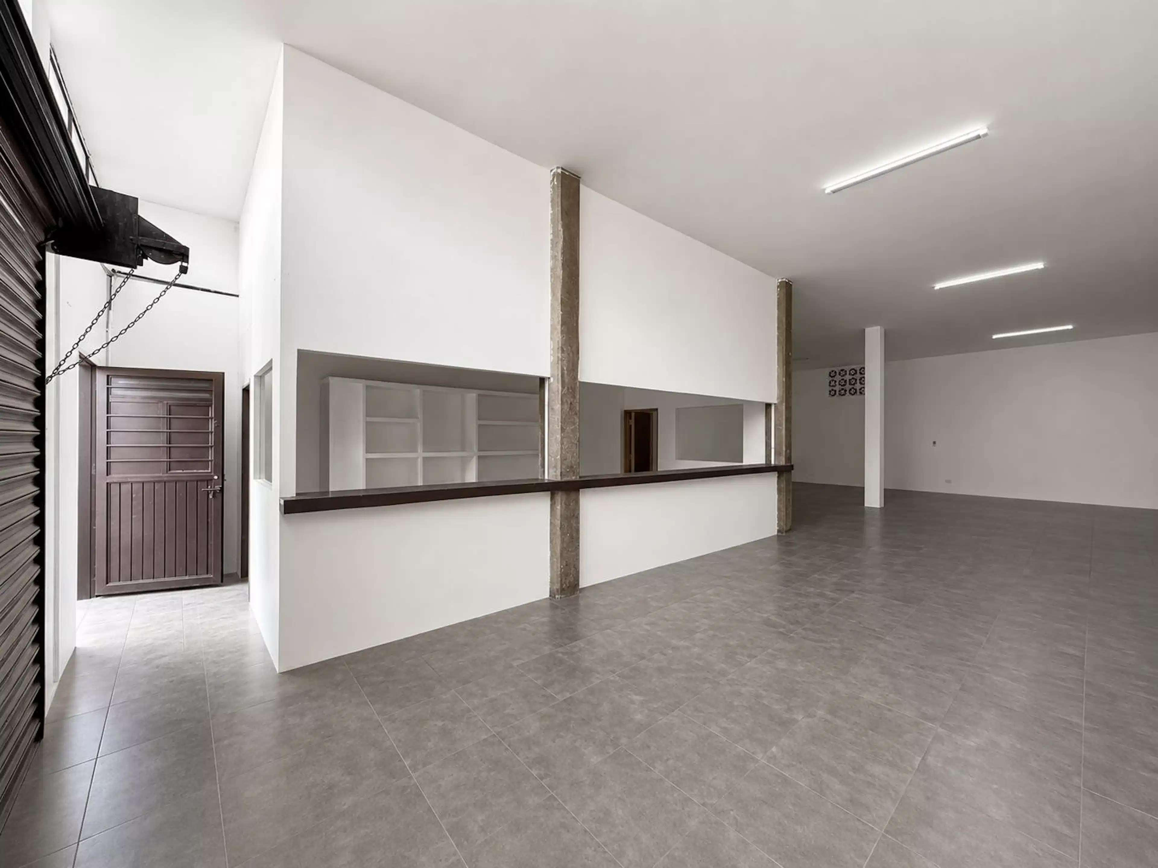 Renta Bodega Sobre Ignacio Zaragoza Al Norte De La Ciudad Ka