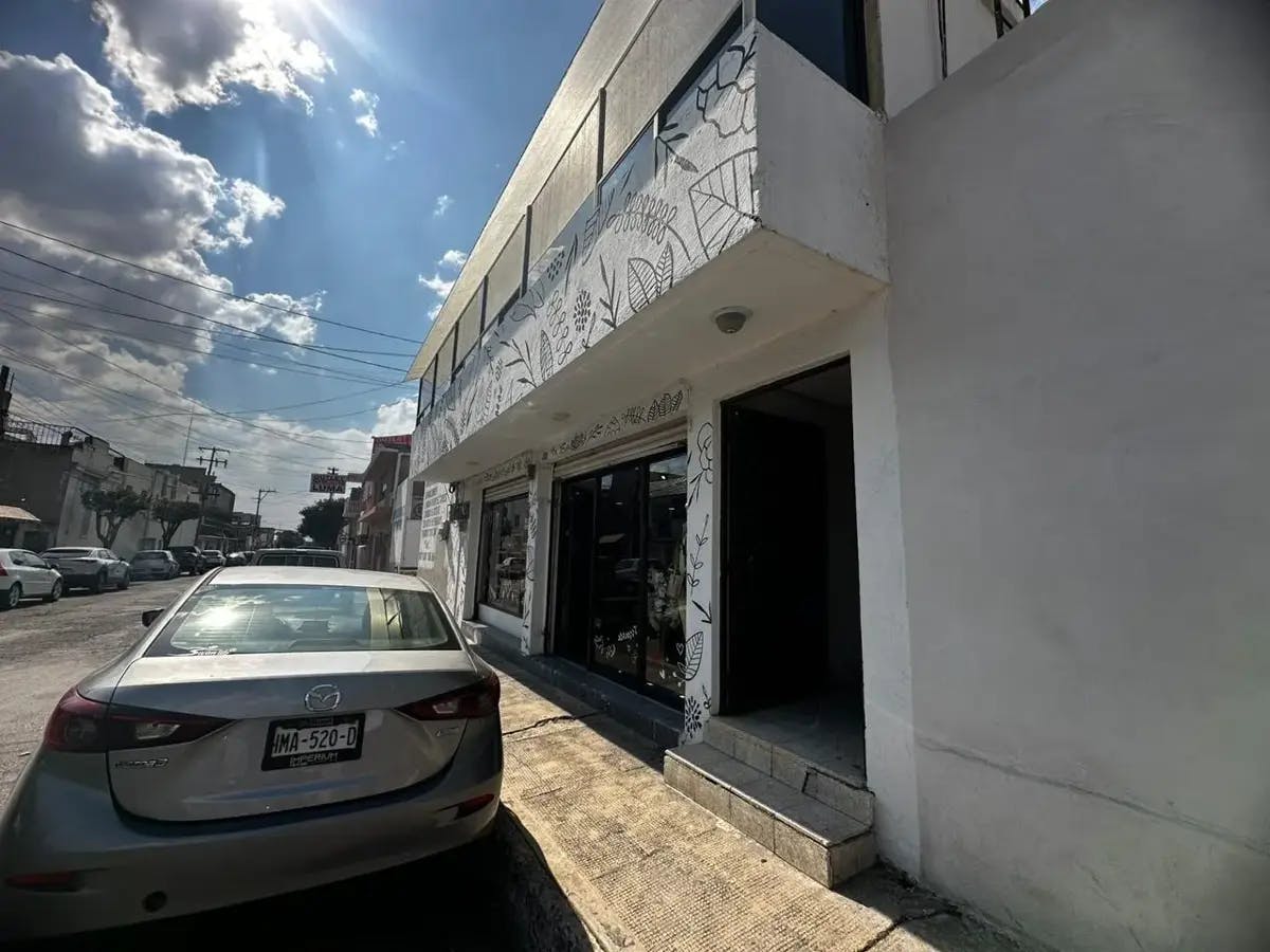 Local Comercial Spot2