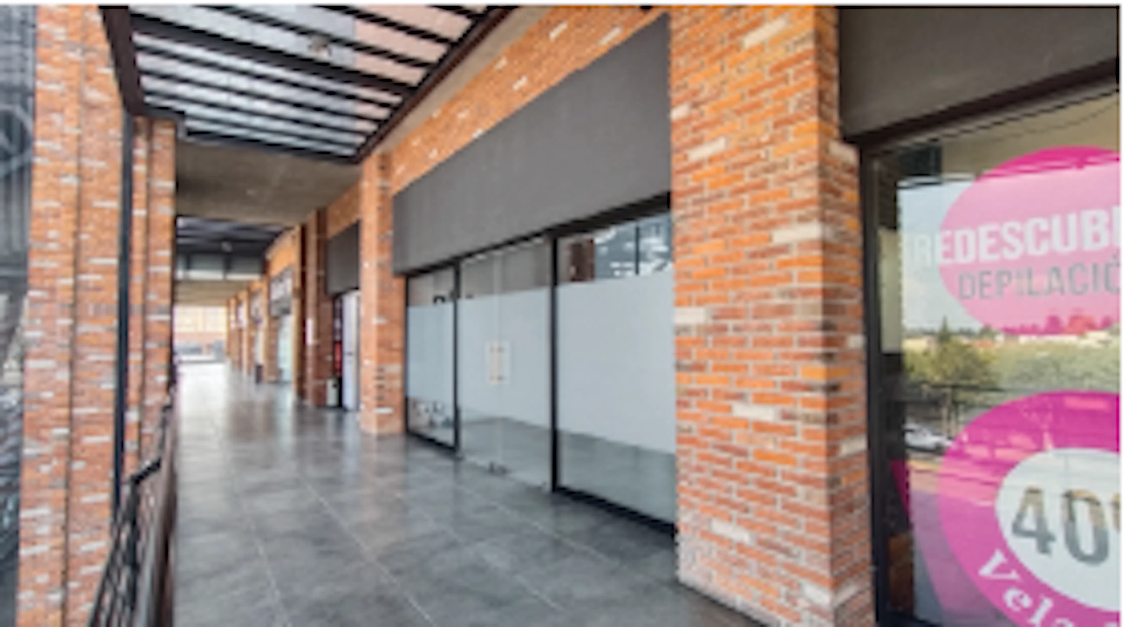 Local Comercial Spot2