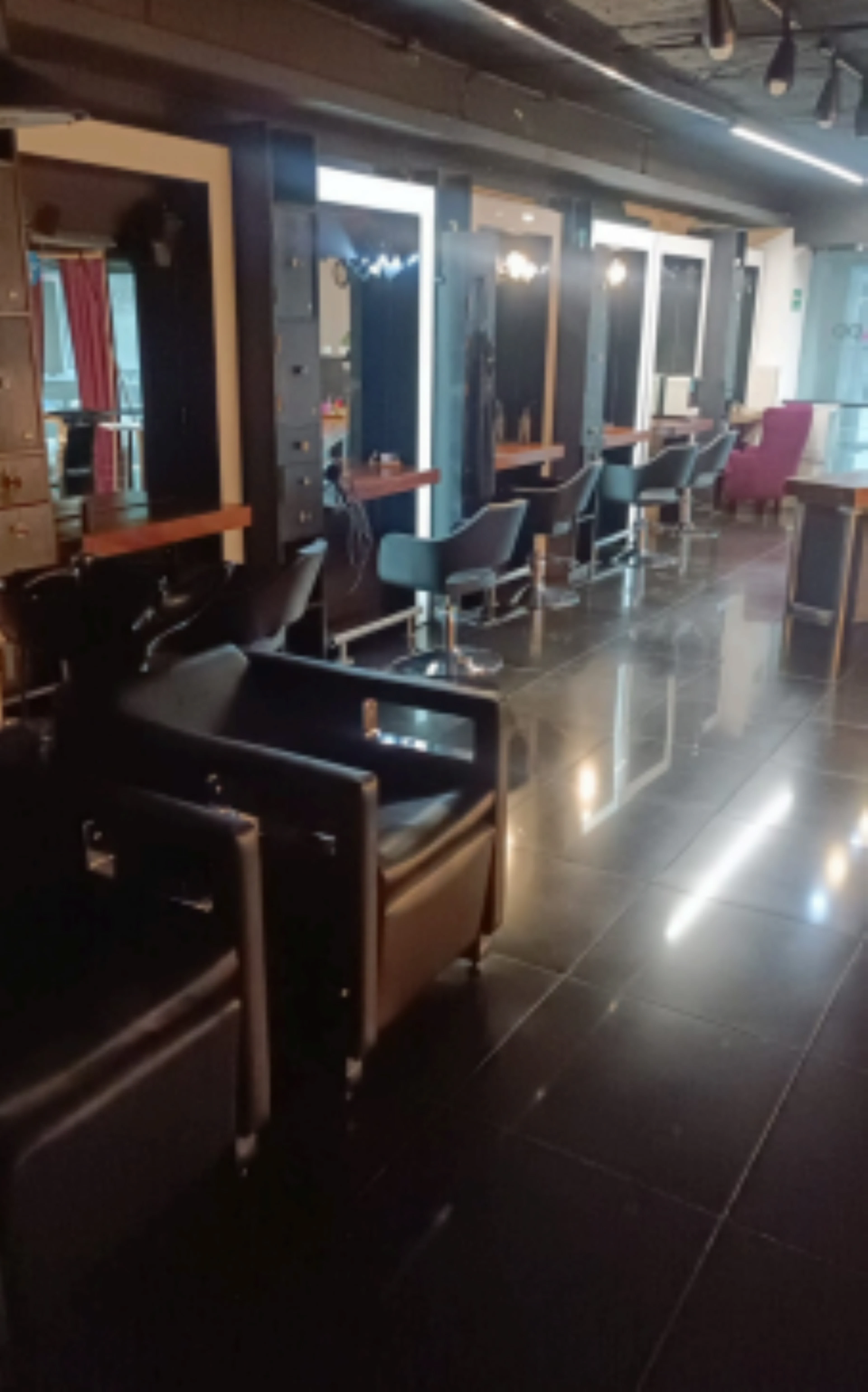 Local Comercial Spot2