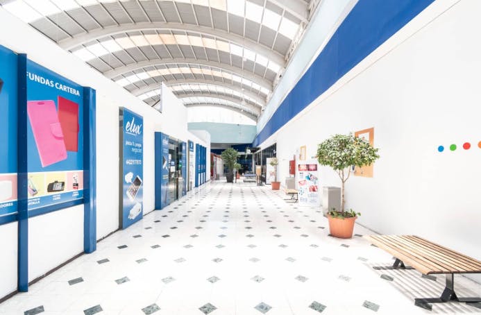 Local Comercial Spot2