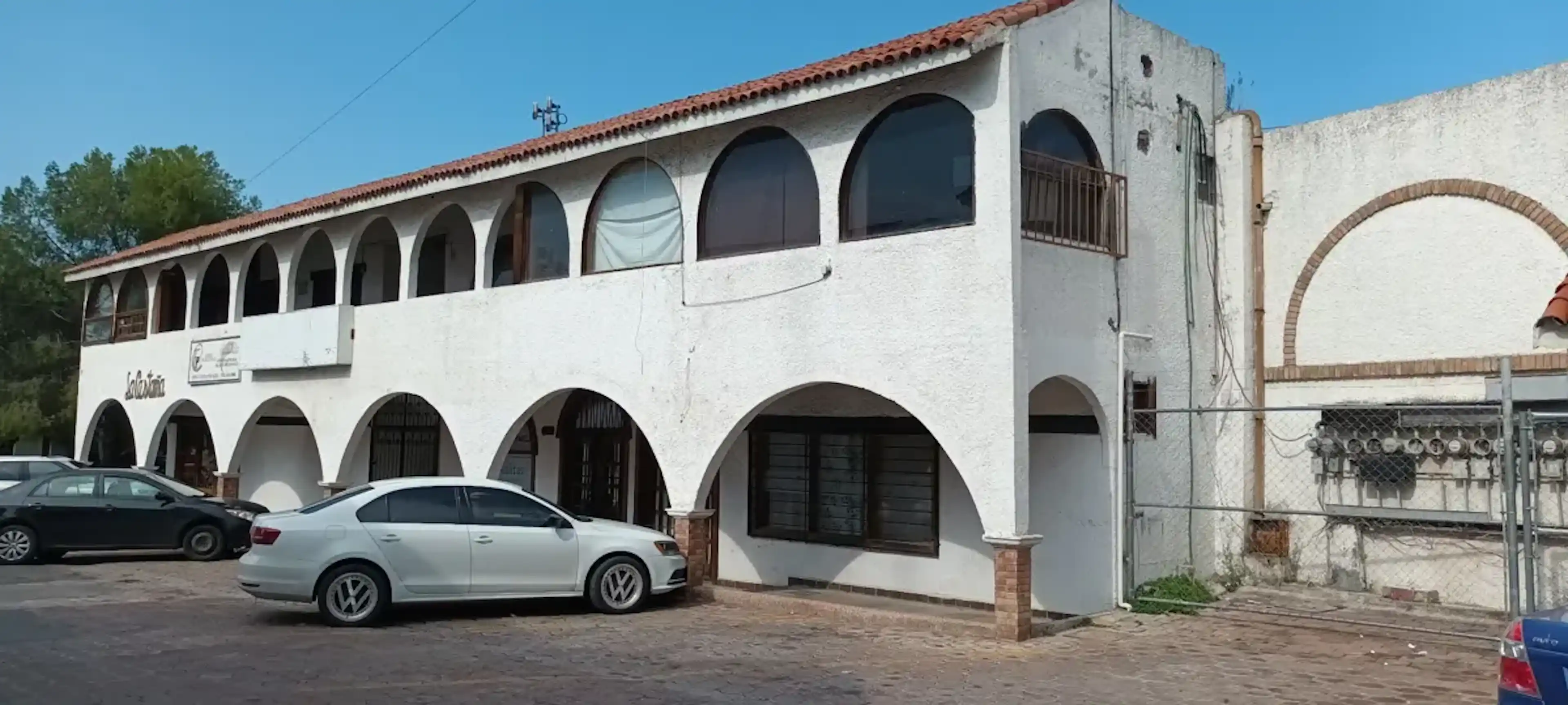 Blvd. Jesús Valdés Sánchez 536