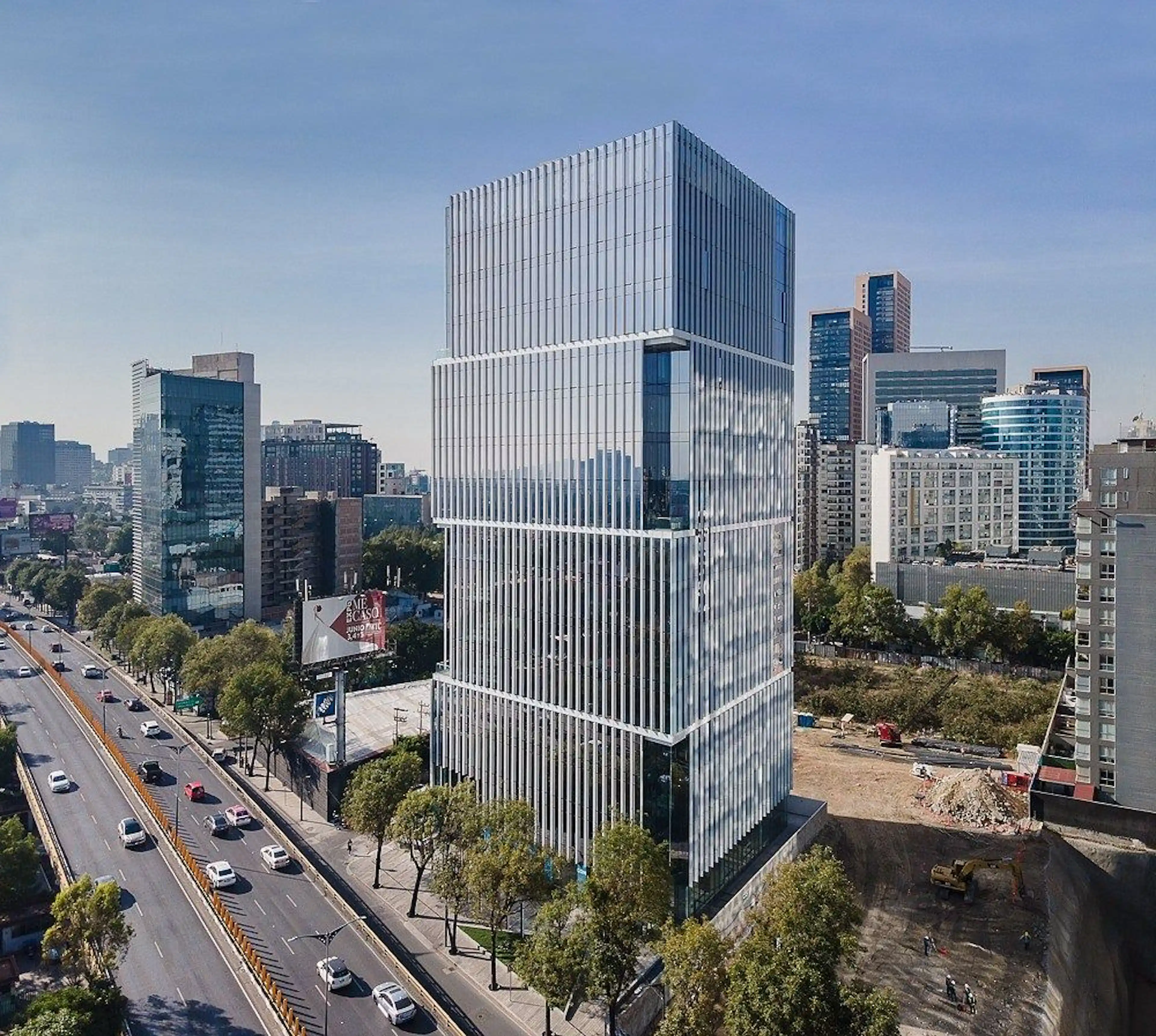 AVENIDA RIO SAN JOAQUIN 436