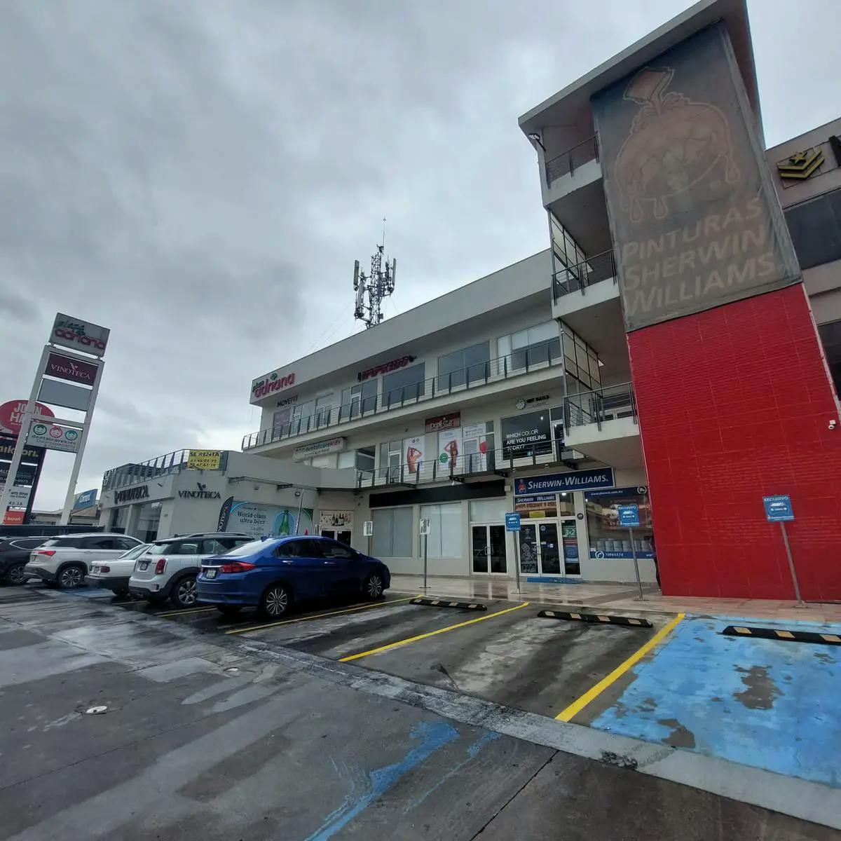 Local Comercial Spot2