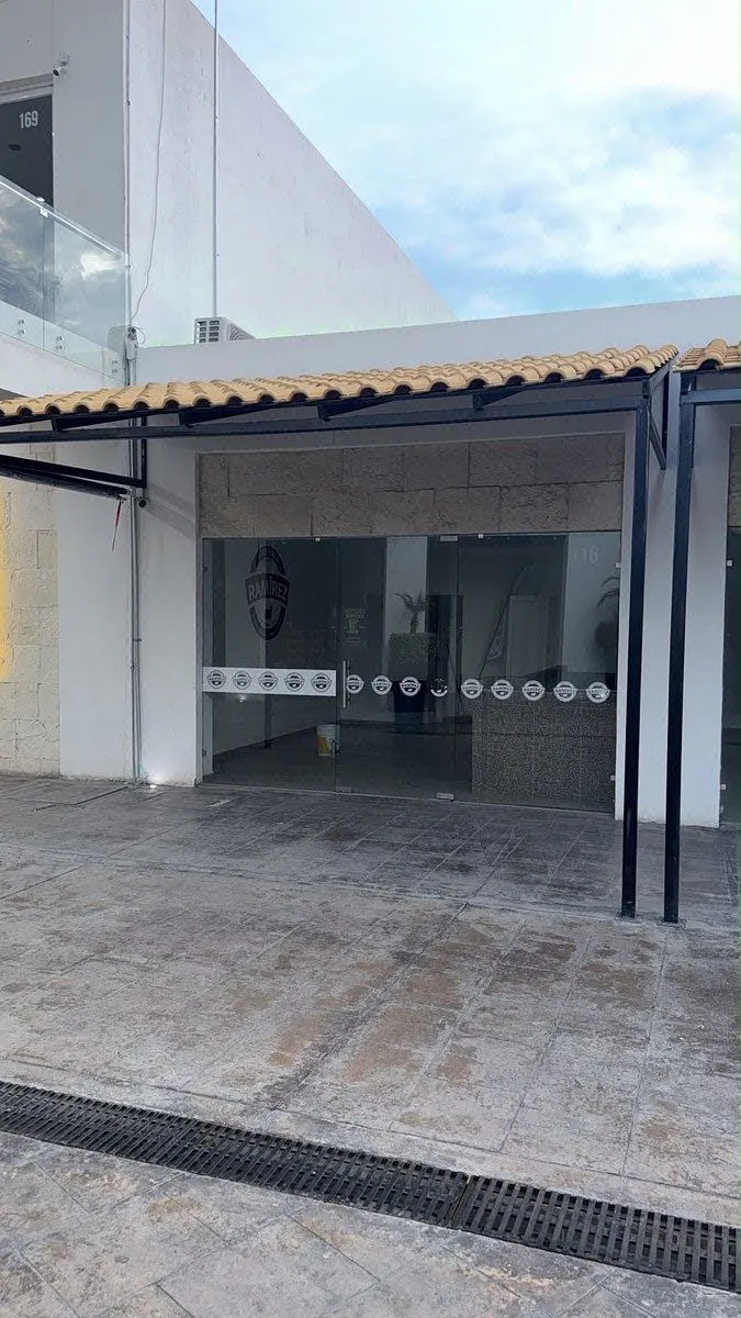 Local Comercial Spot2