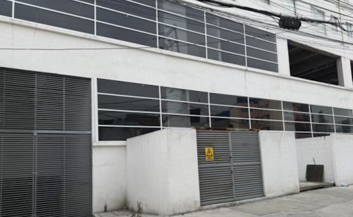 Local Comercial Spot2