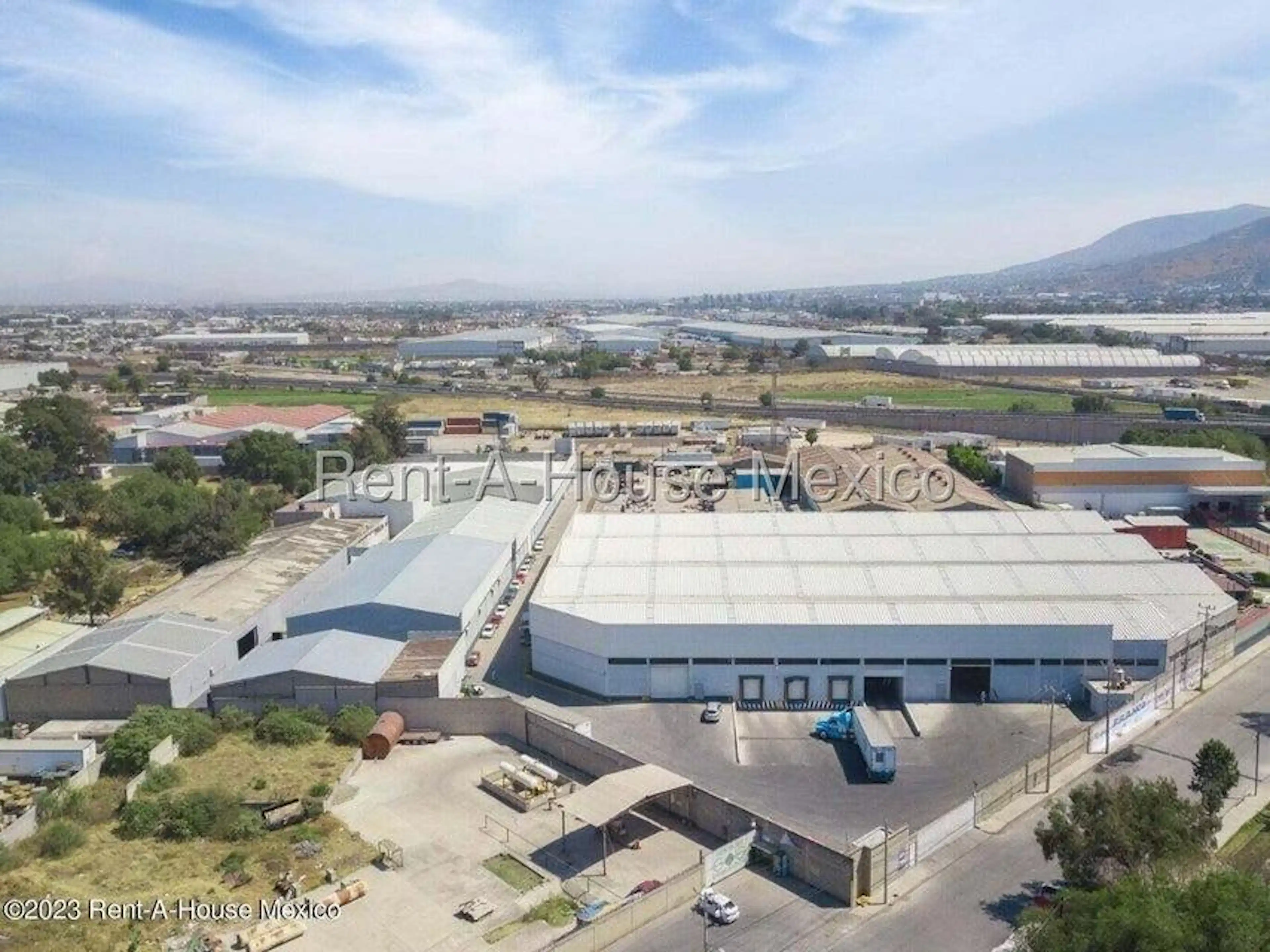 Bodega Insdustrial En Av. Recursos Hidraúlicos 240, La Chinampa, 54938 San Pablo De Las Salinas, Méx. AH25-1780 54938