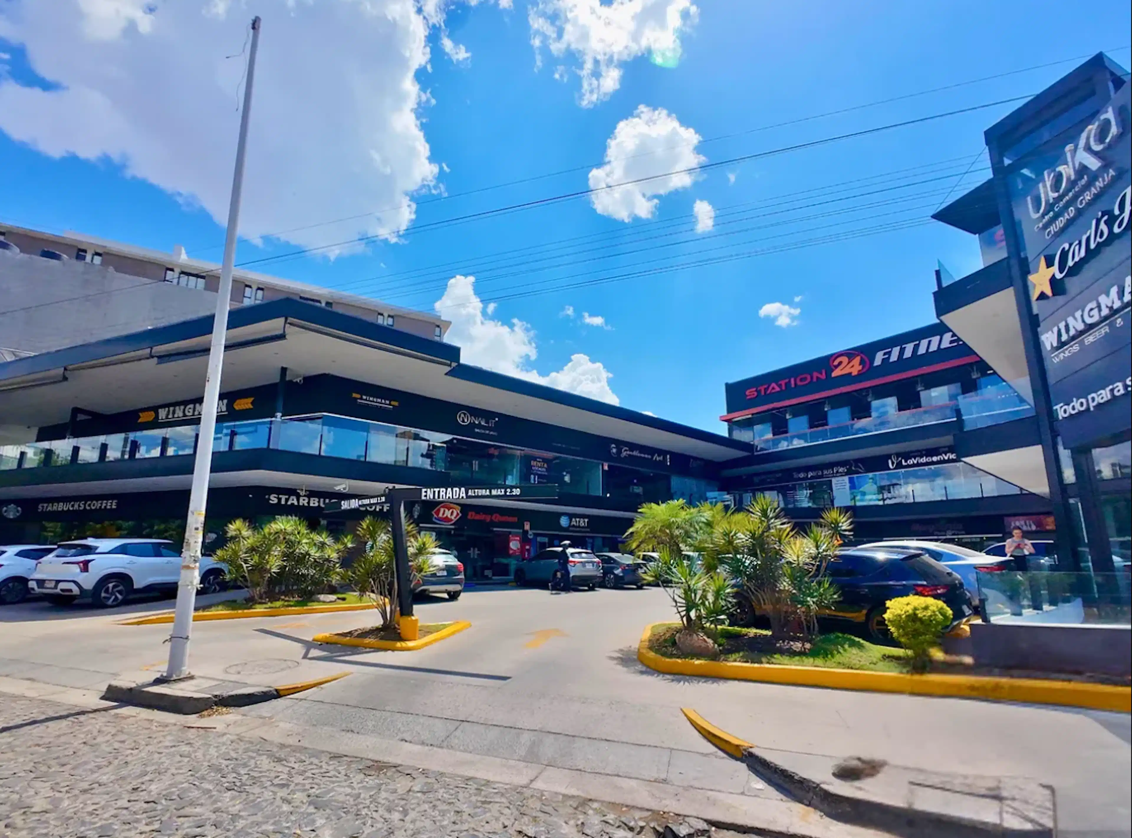 Ubika Ciudad Granja Comercial