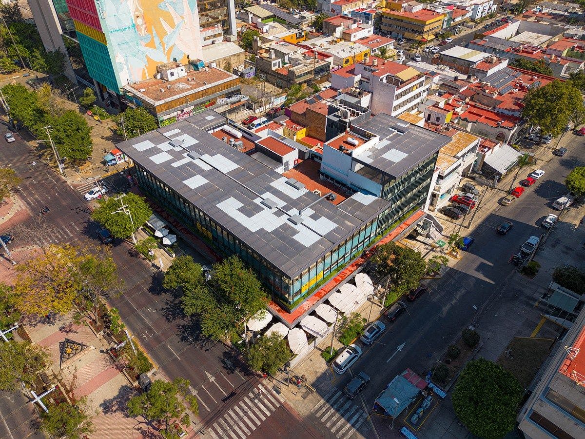 Local Comercial Spot2