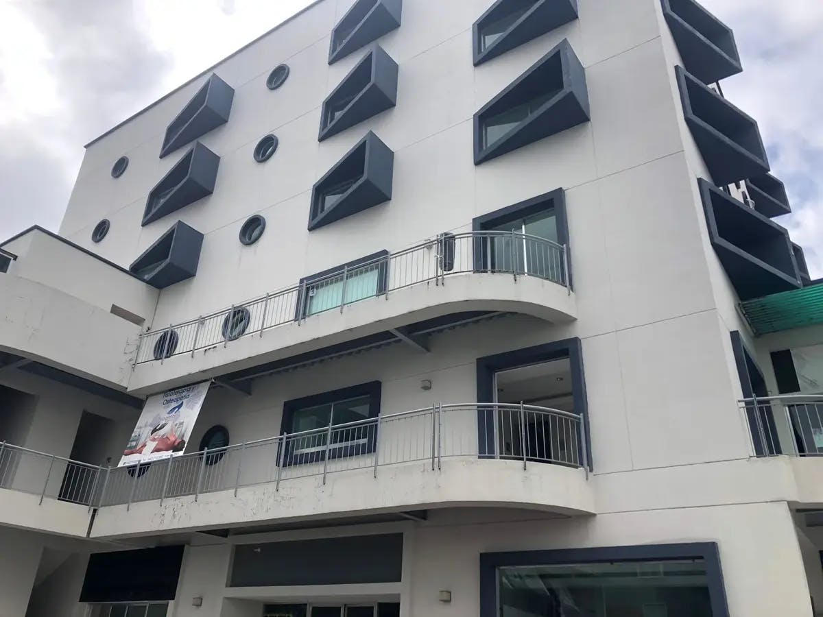 Local Comercial Spot2