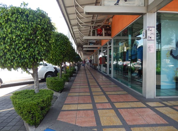 Local Comercial Spot2