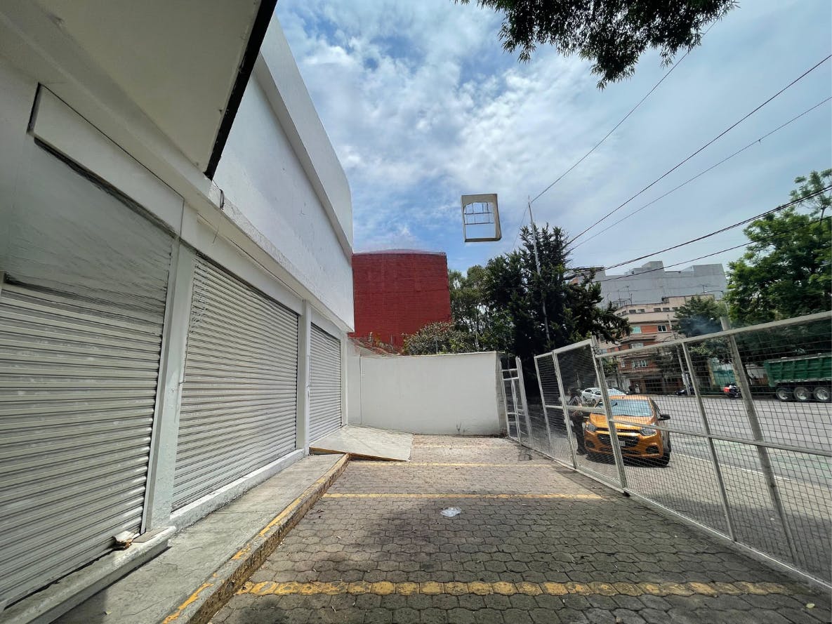 Local Comercial Spot2