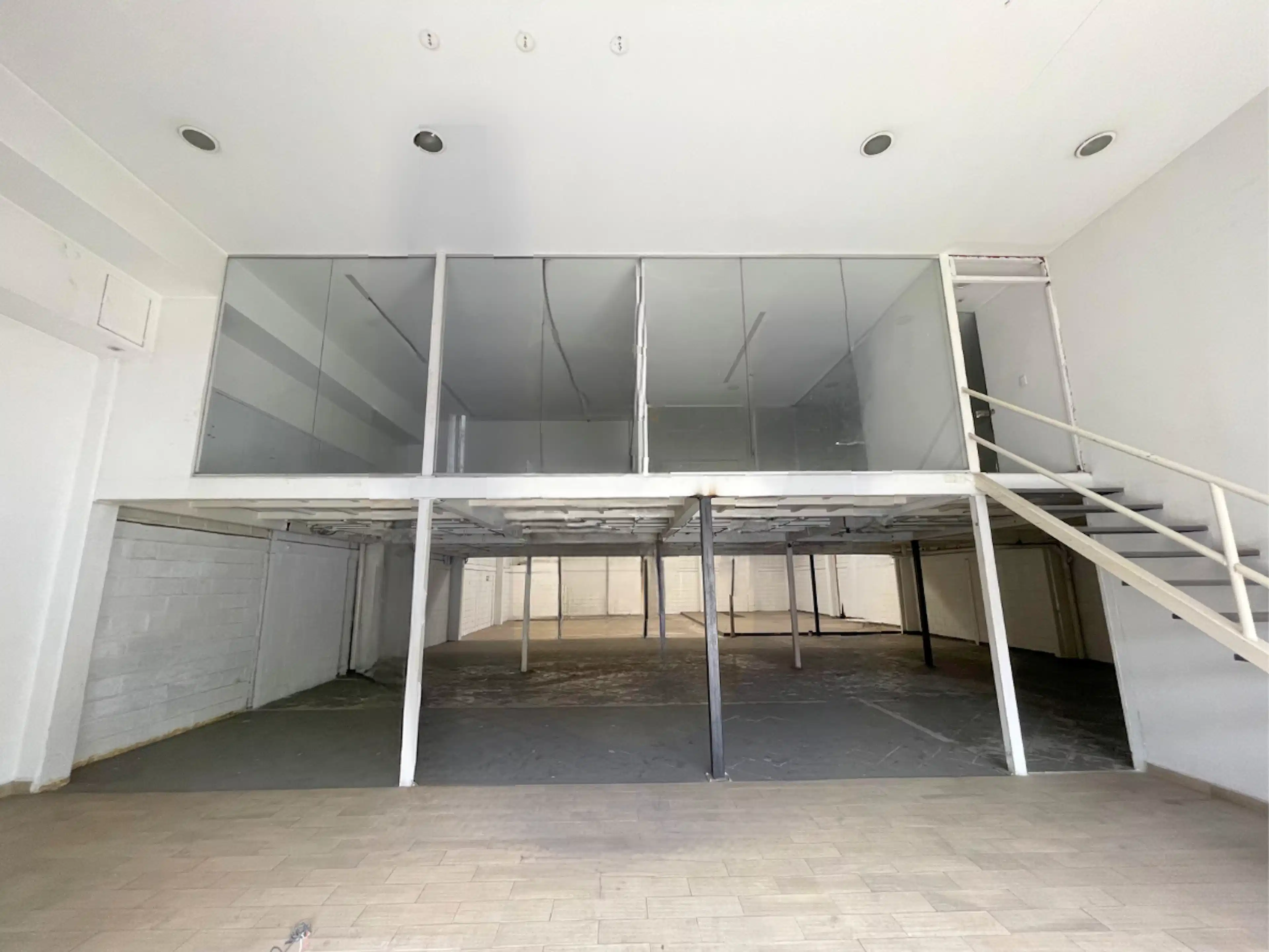 Local a pie de Av. Revolución | 525 m² | Gran exposición de marca