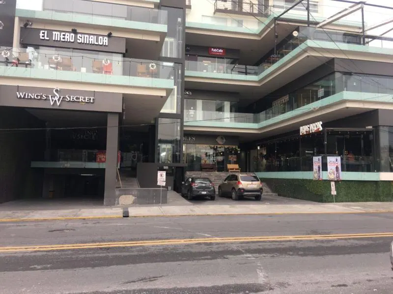 Local Comercial Spot2