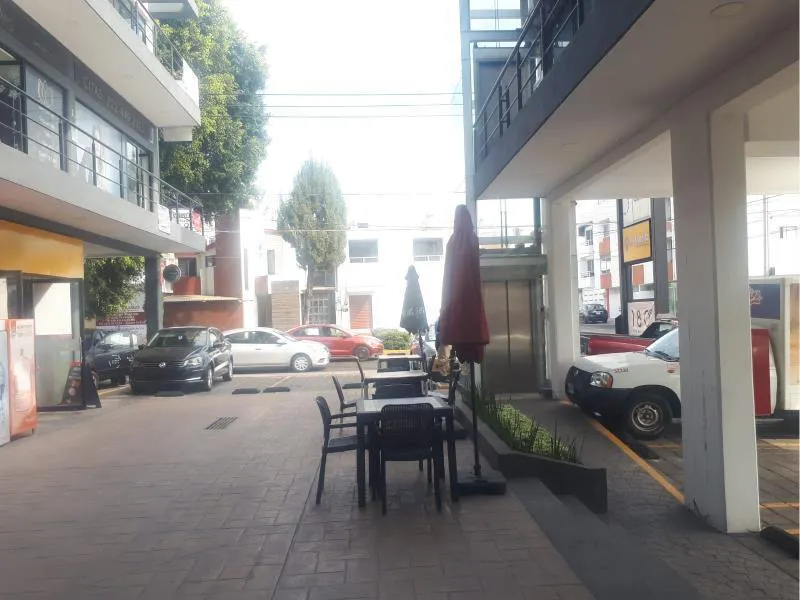 Local Comercial Spot2