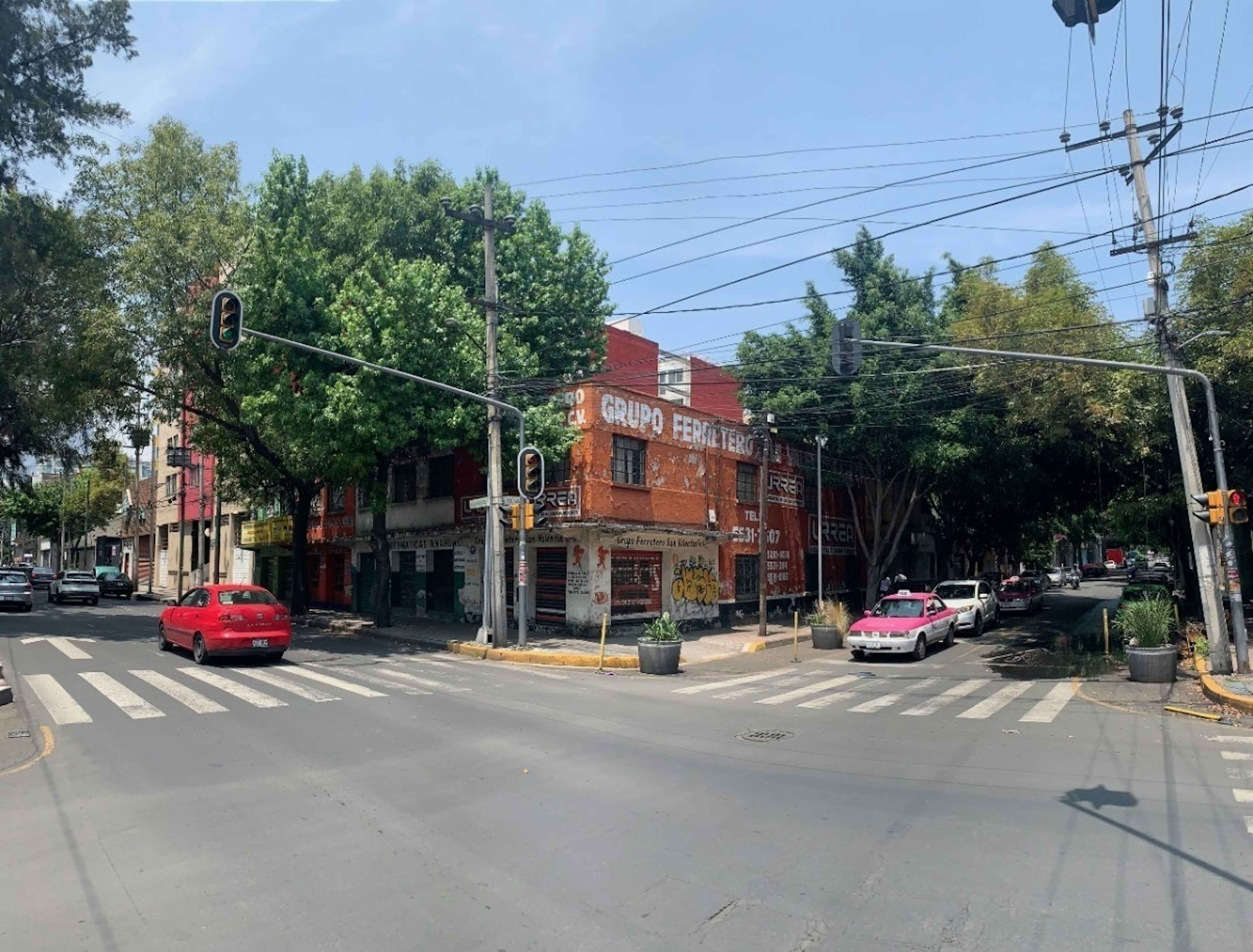 Avenida Marina Nacional 123