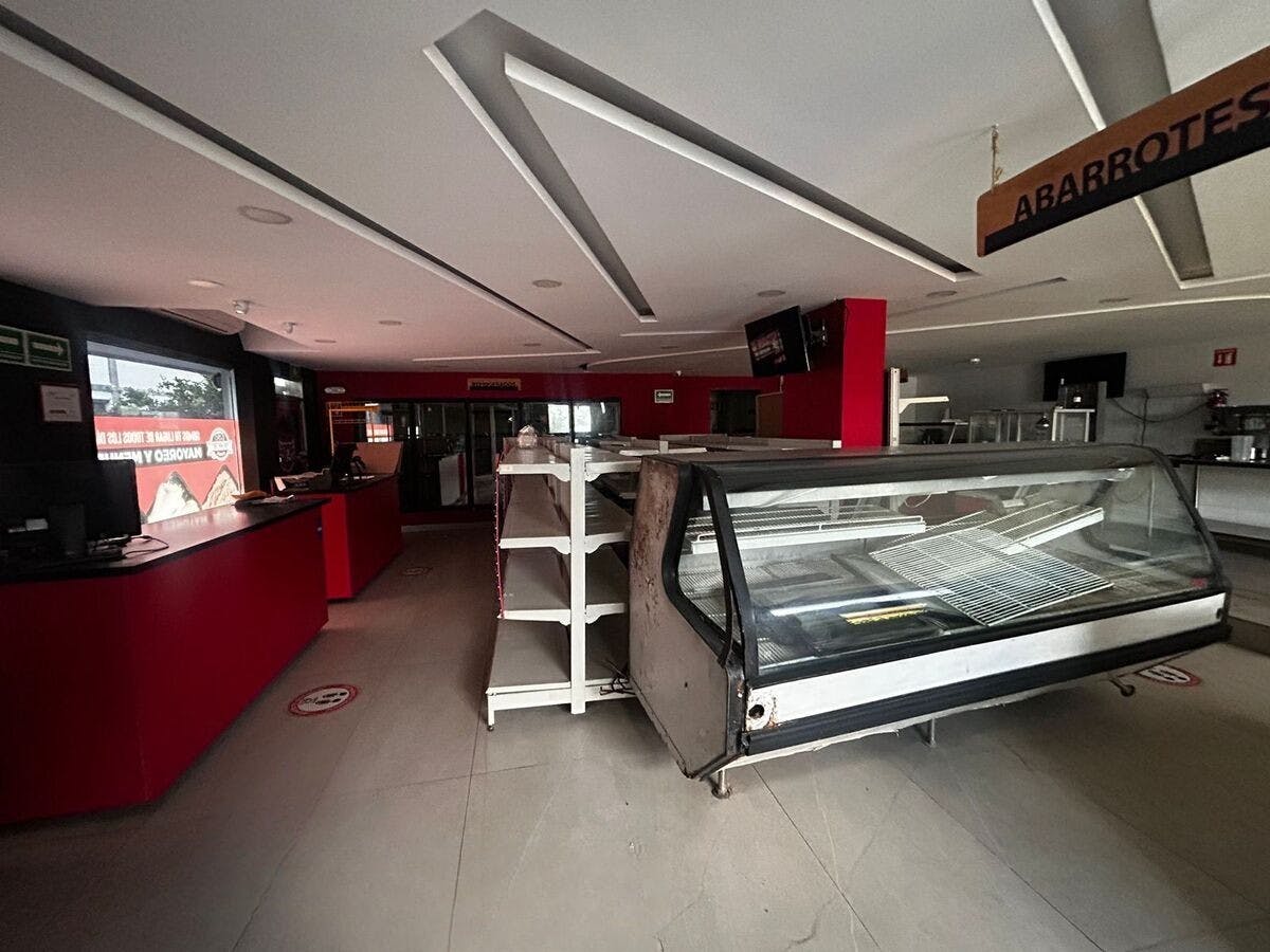 Local Comercial Spot2