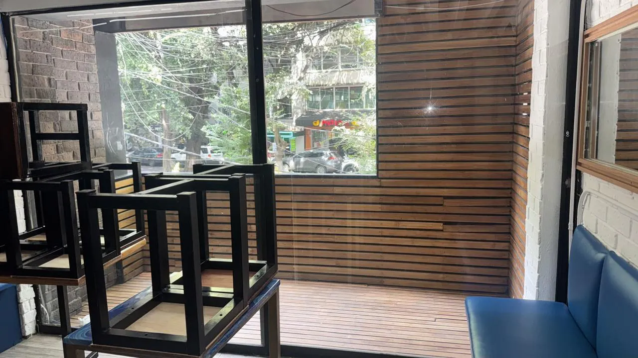 Local Comercial Spot2