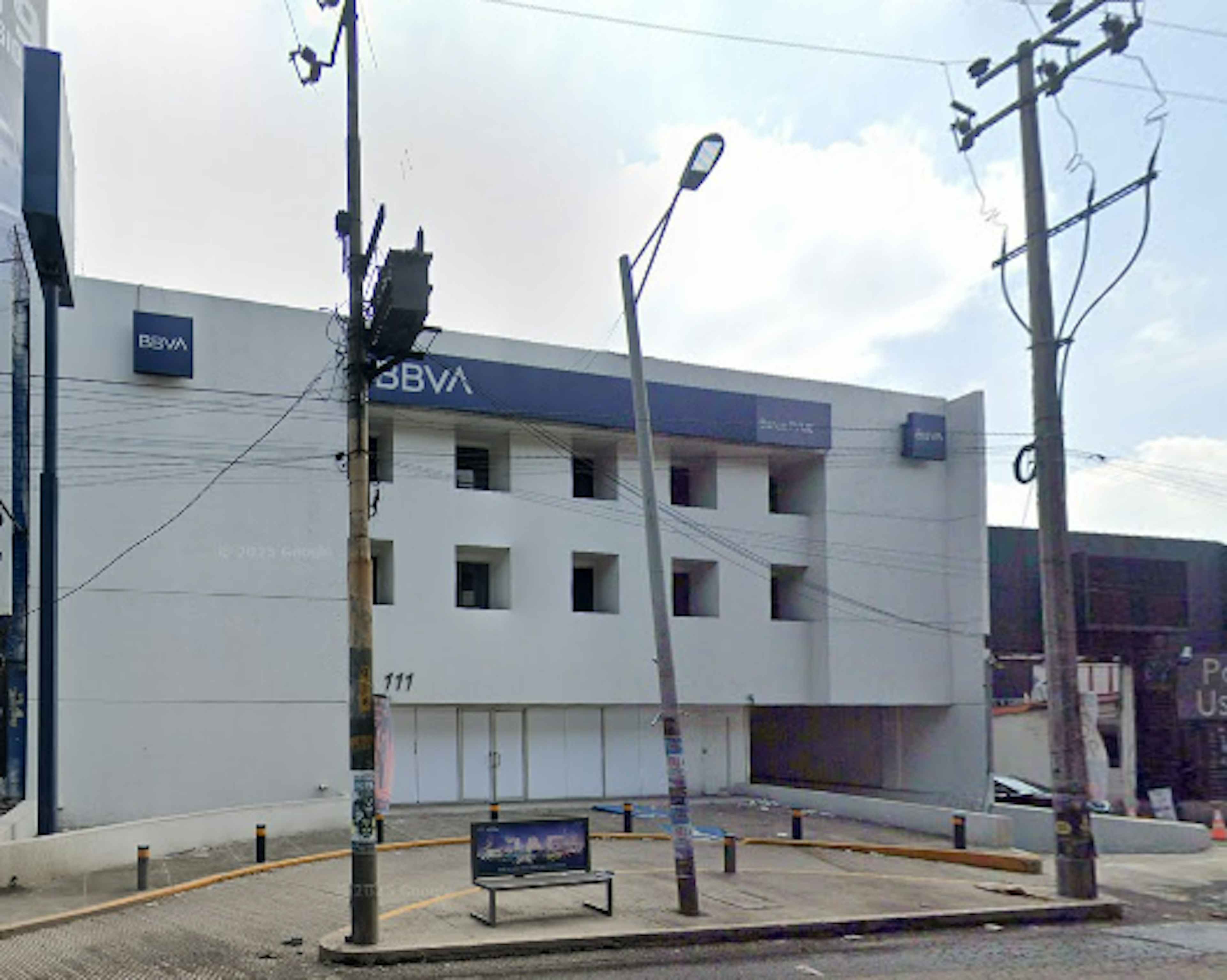 Periférico Boulevard Manuel Ávila Camacho 111