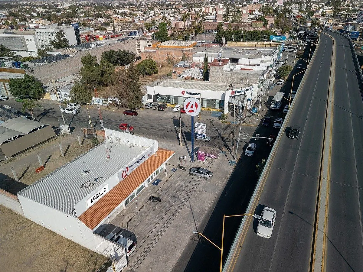 Local Comercial Spot2