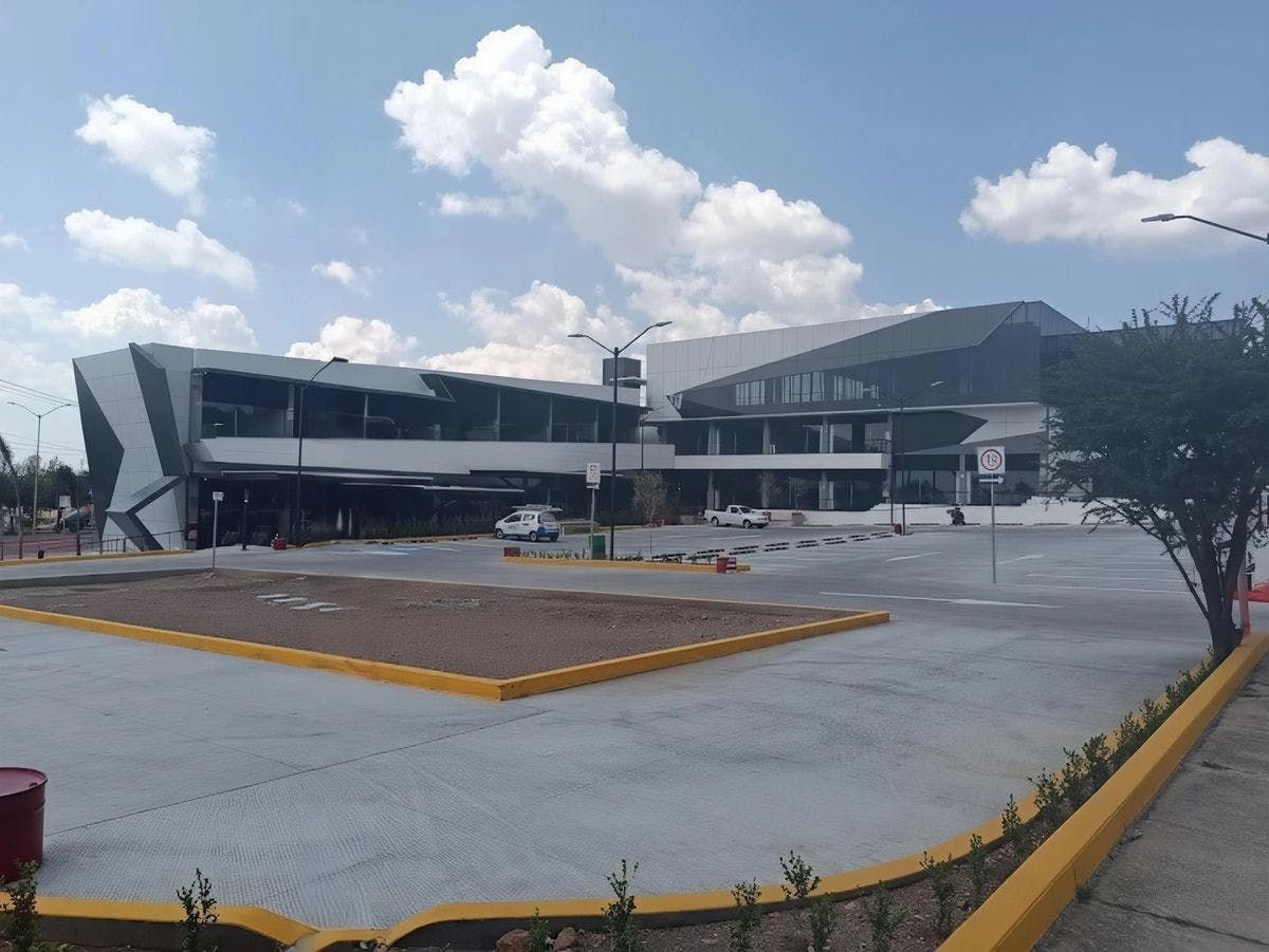 Local Comercial Spot2