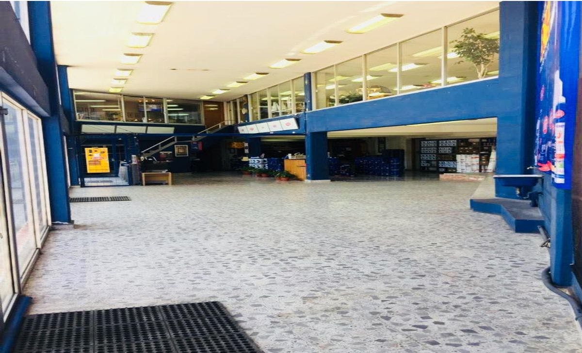 Local Comercial Spot2