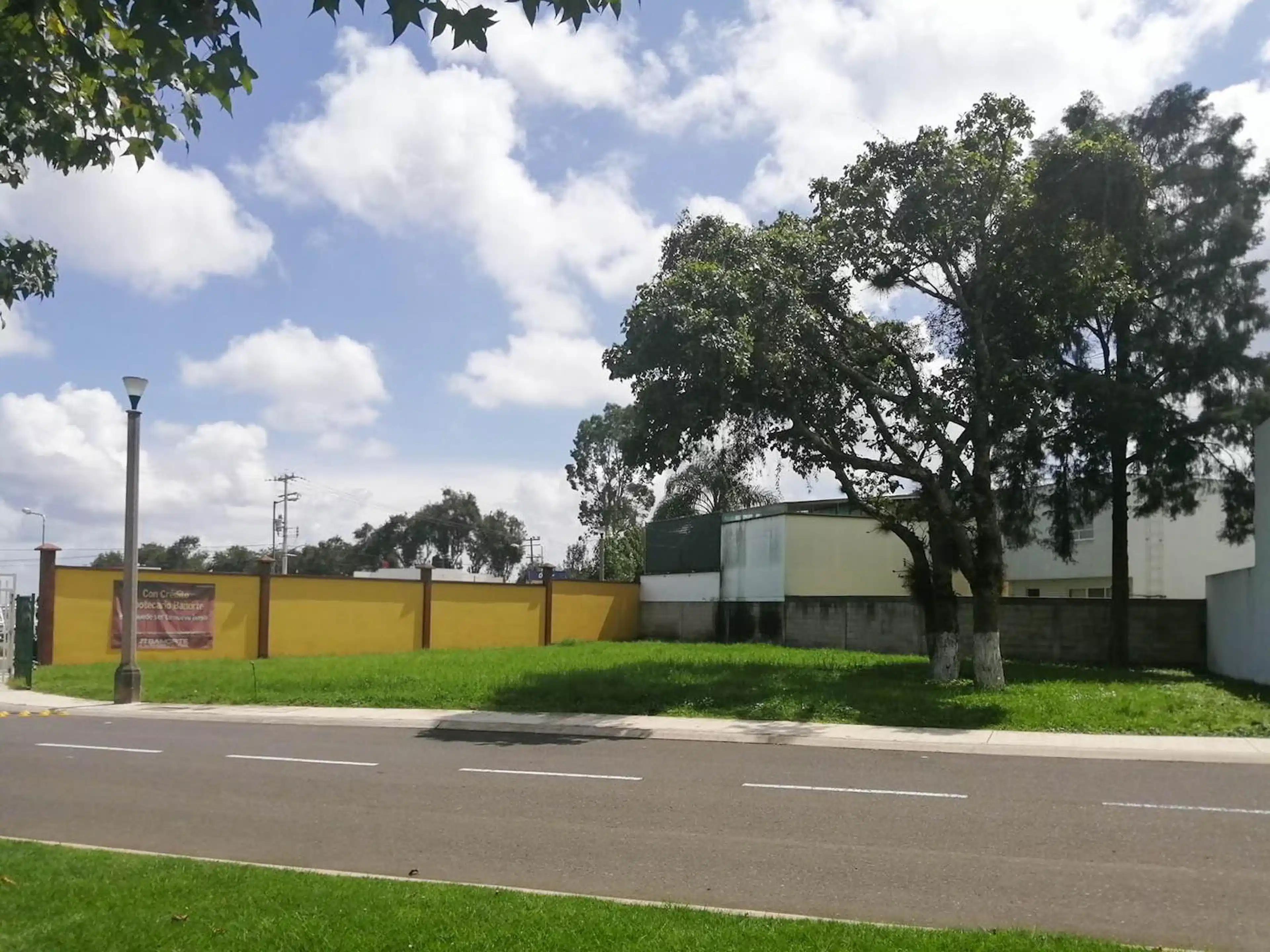 Terreno Uso de suelo Comercial  Venta Fraccionamiento Villa Montaña