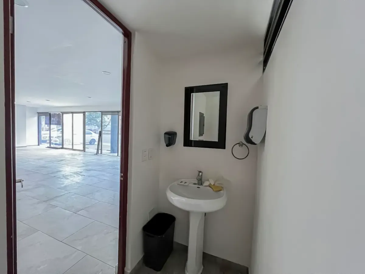 Local Comercial Spot2