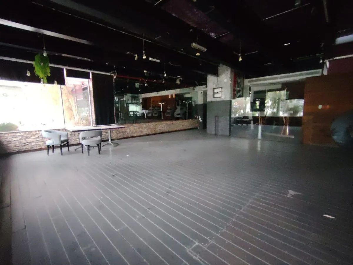 Local Comercial Spot2
