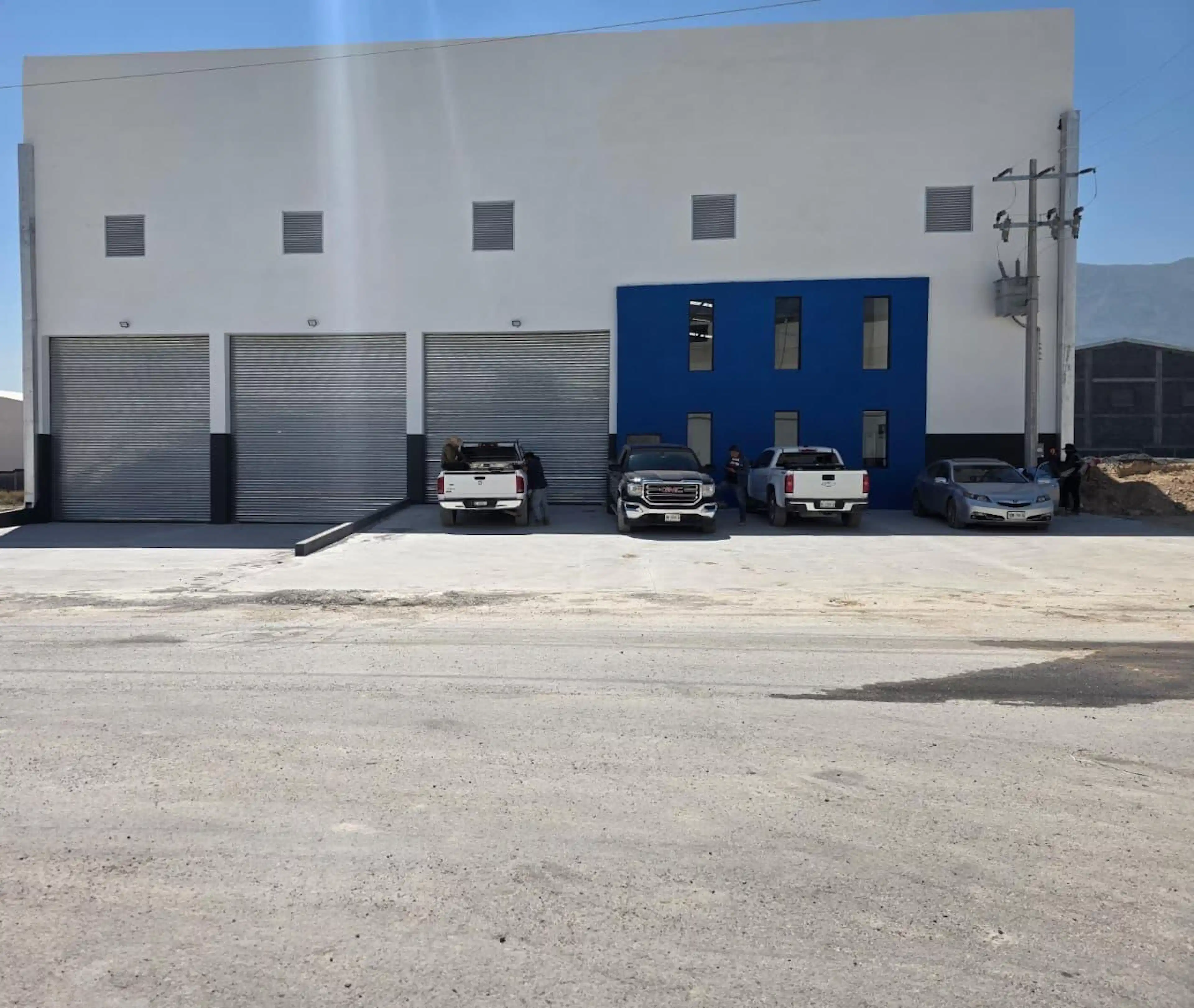 BODEGA EN VENTA EN SANTA CATARINA S/N