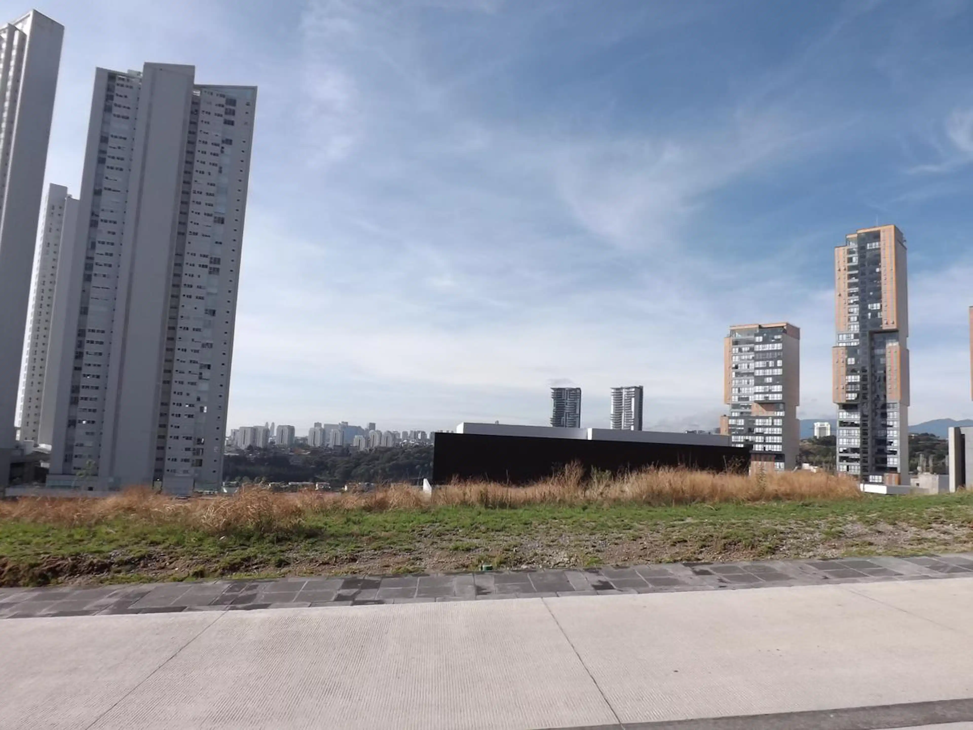 Venta potencial Terreno en la VISTA de  Bosque Real