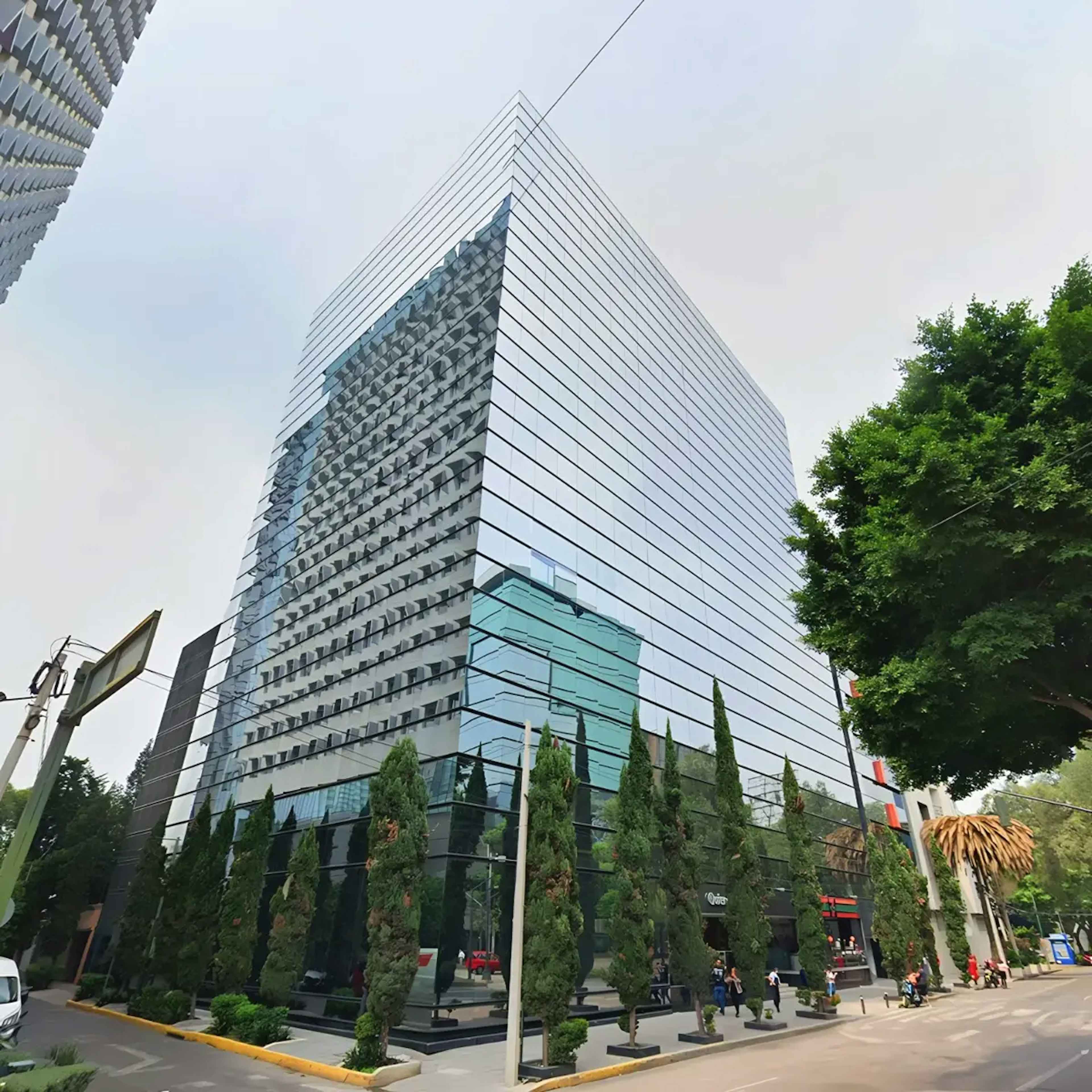 Av. Ejercito Nacional