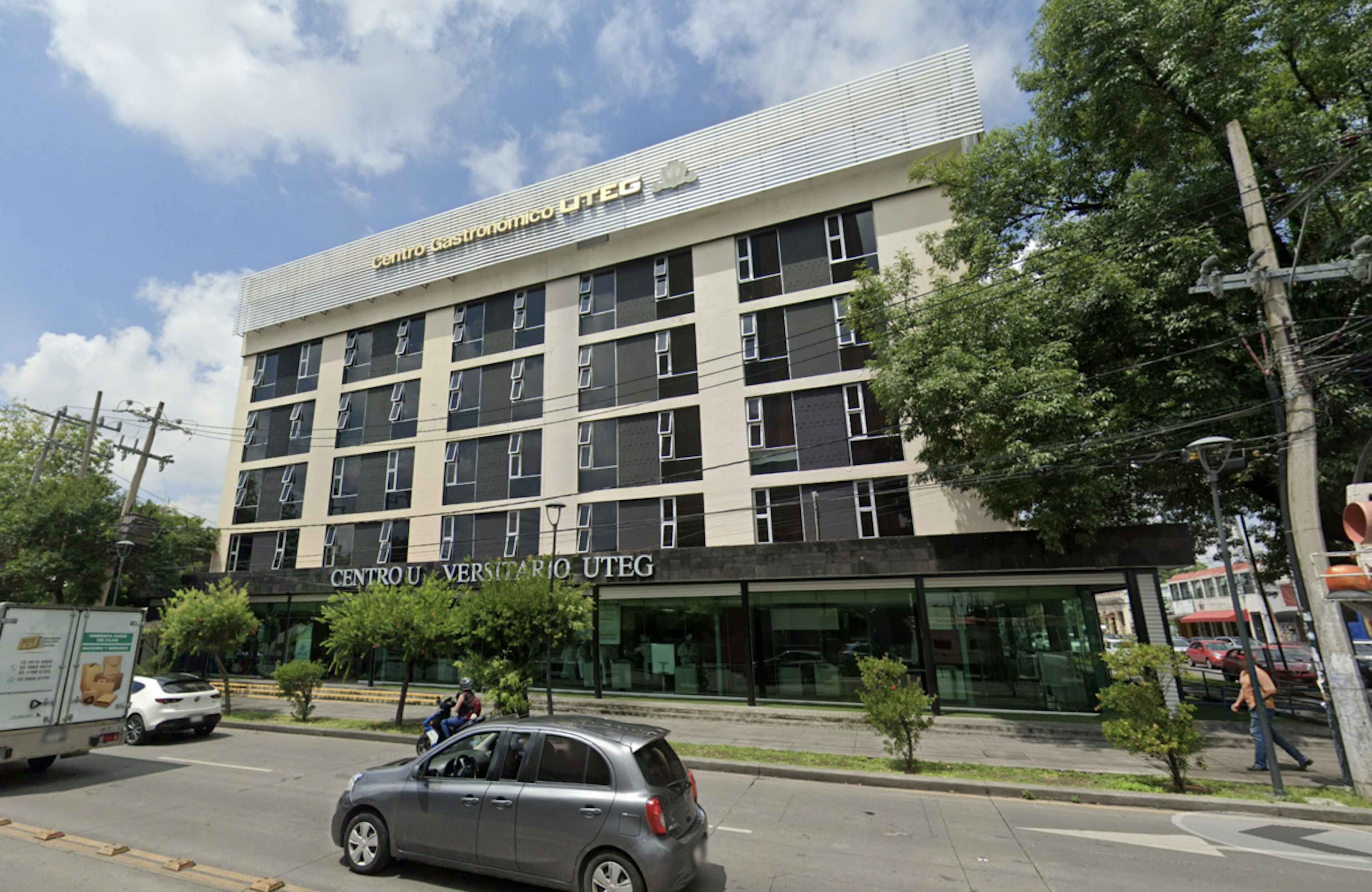 Calle Pedro Moreno 425