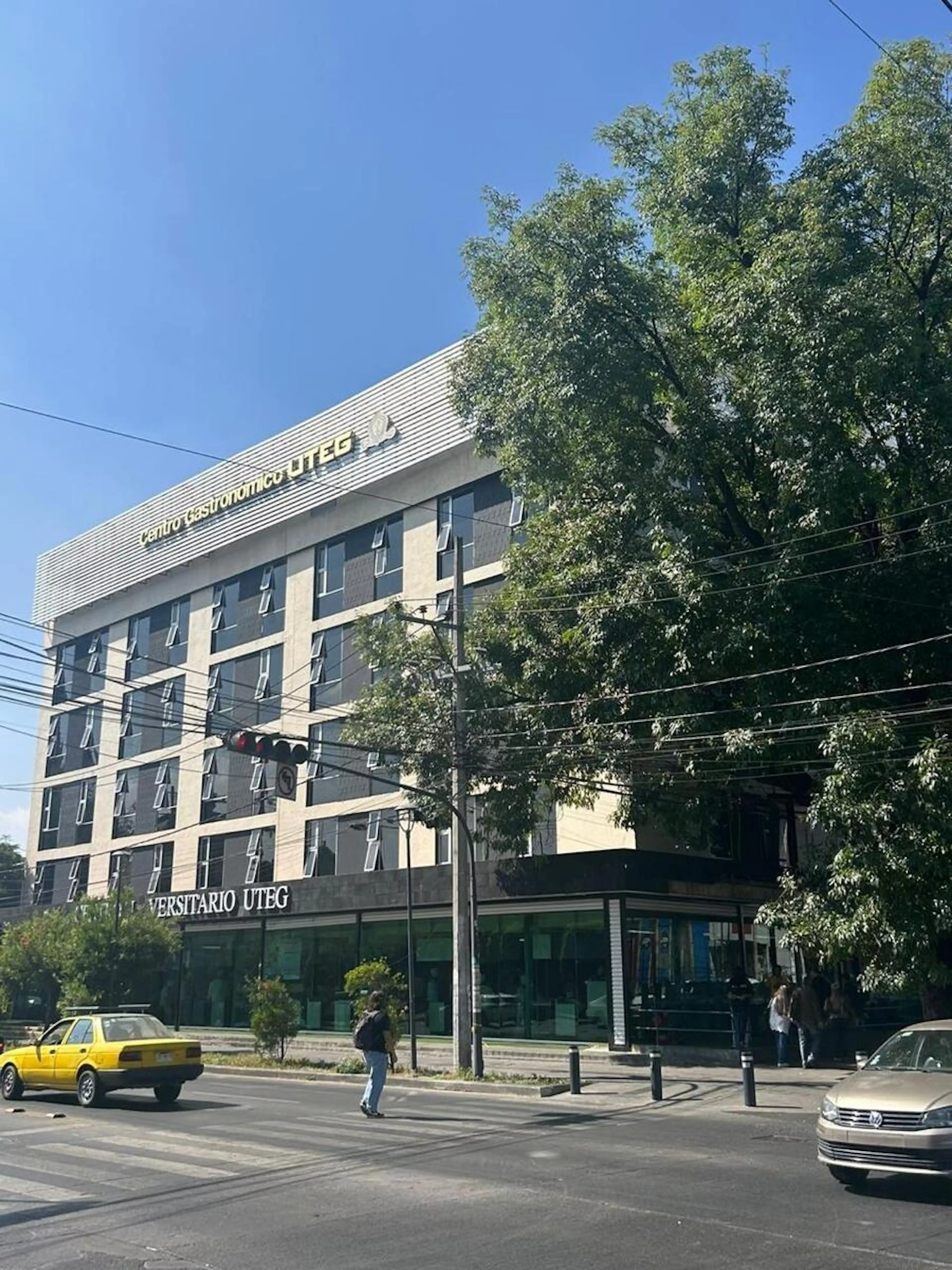 Se RENTAN LOCALES COMERCIALES, Col. AMERICANA, GUADALAJARA, Jal
