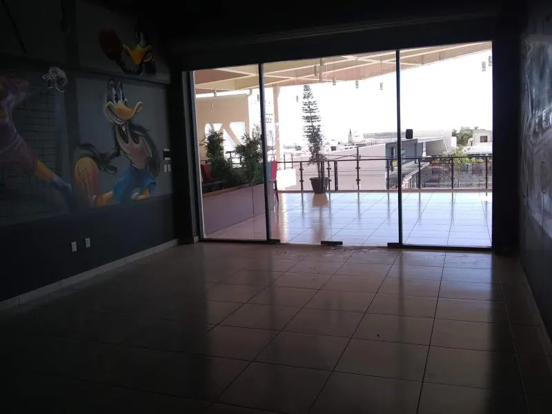 Local Comercial Spot2