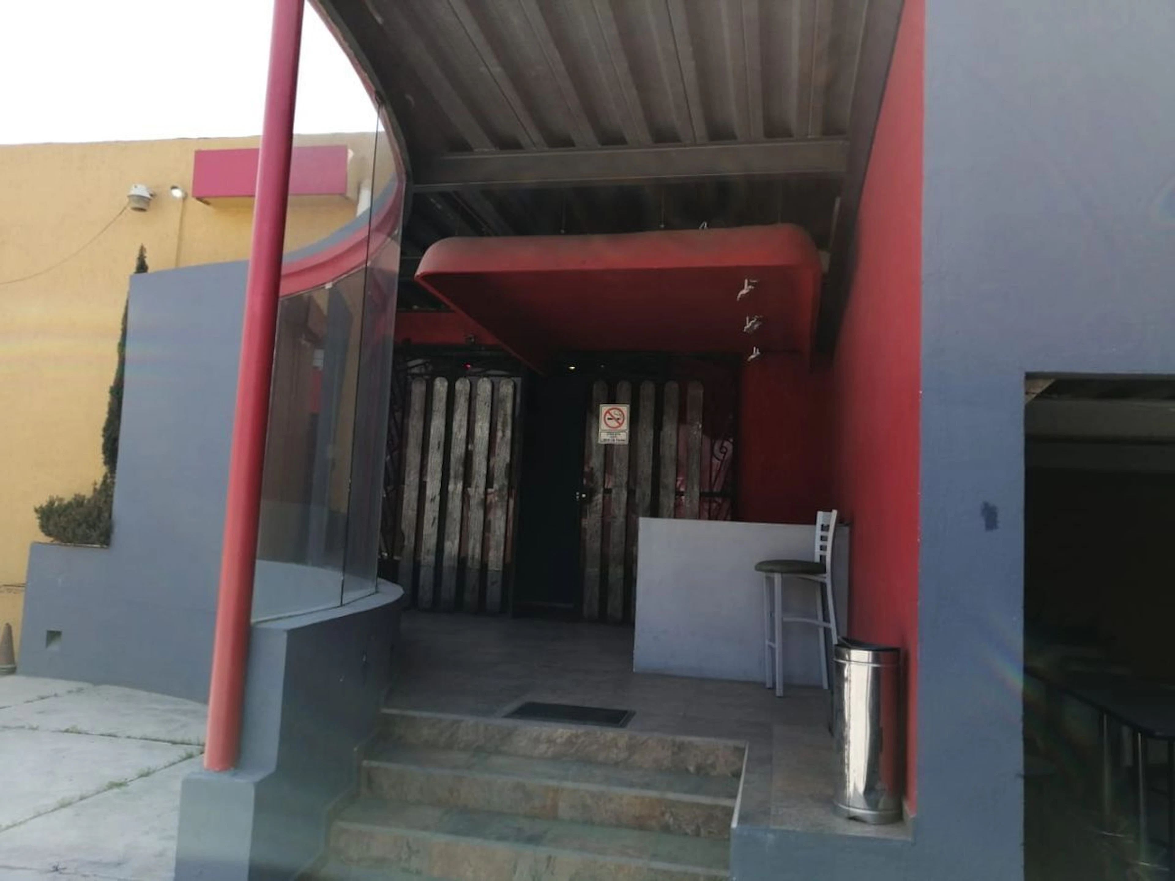 Local Comercial Spot2