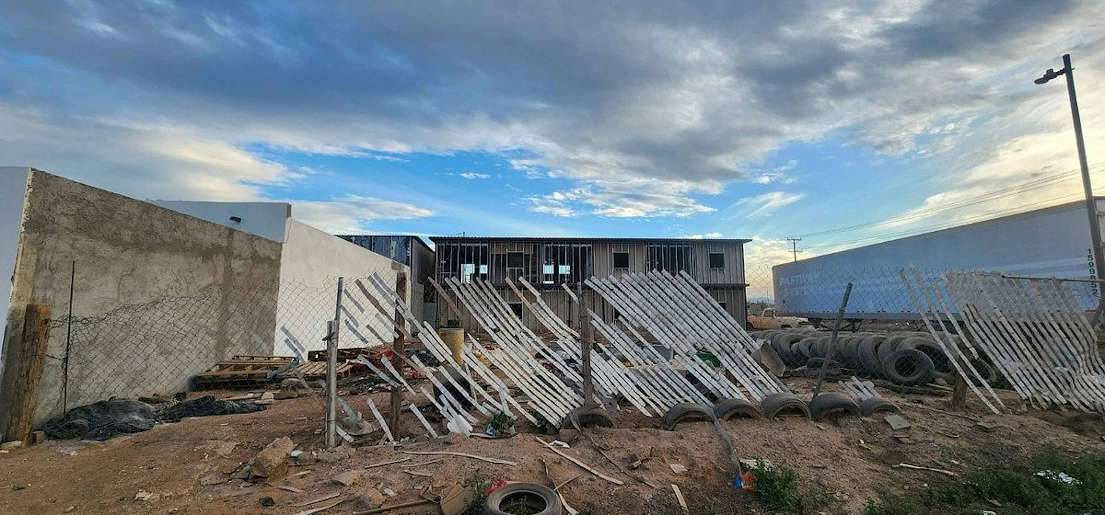 ¡se Vende Terreno En Lomas De Abasolo (mexicali, B.c.)!