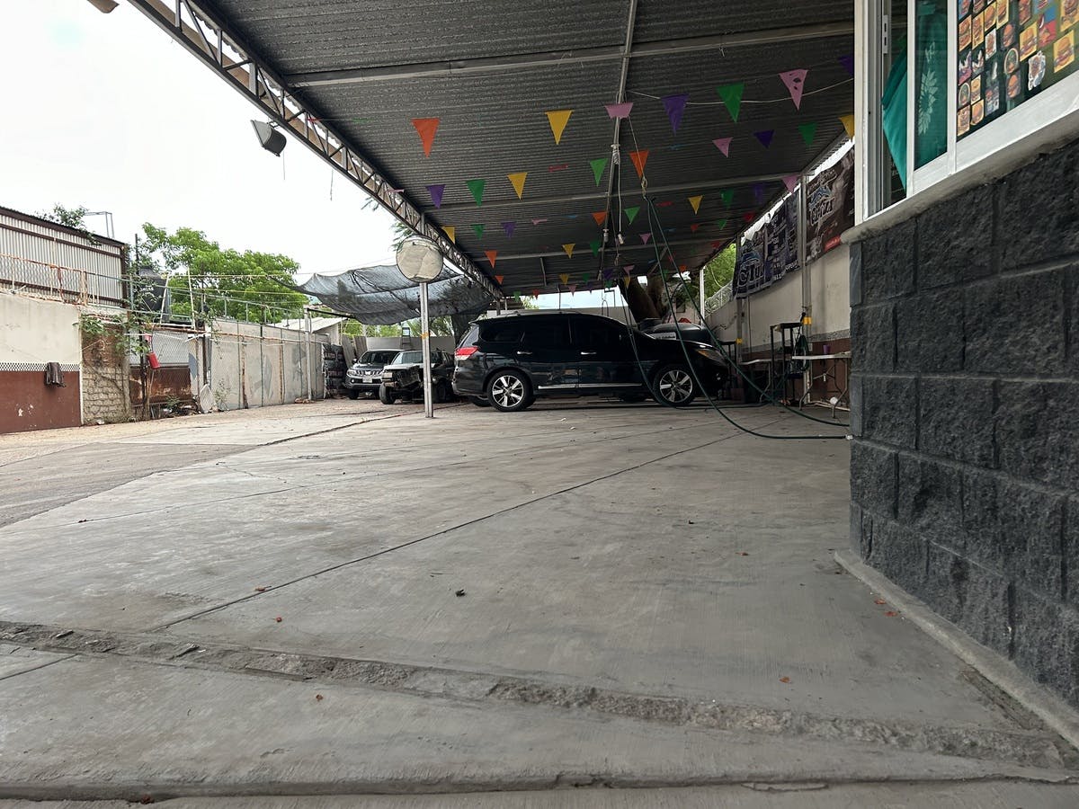 Local Comercial Spot2