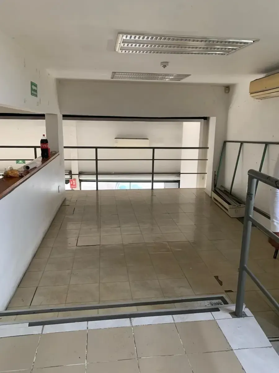 Local Comercial Spot2