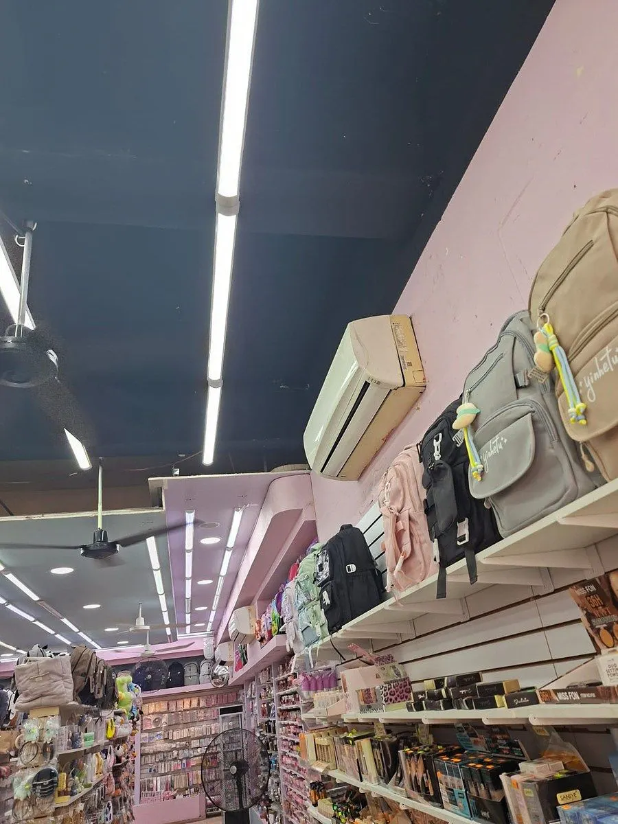 Local Comercial Spot2