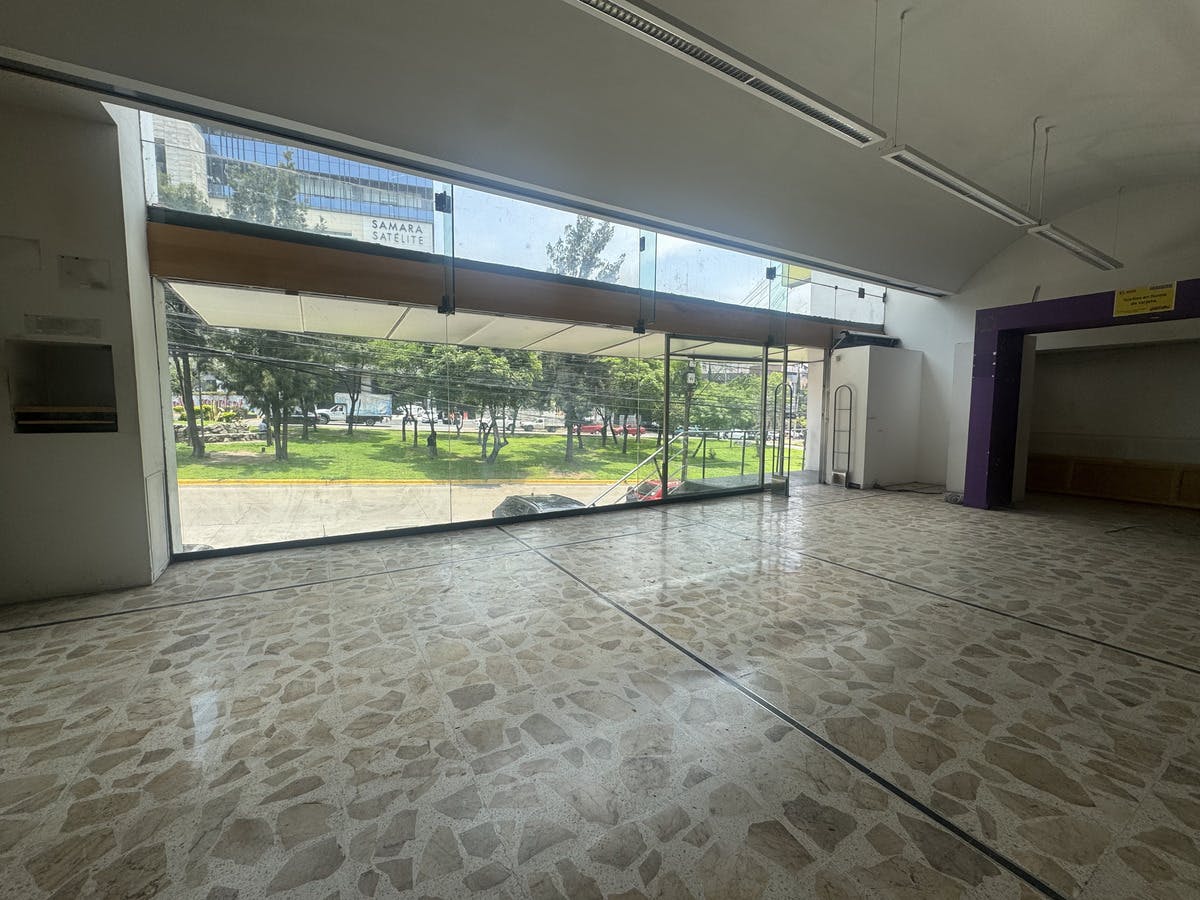 Local Comercial Spot2