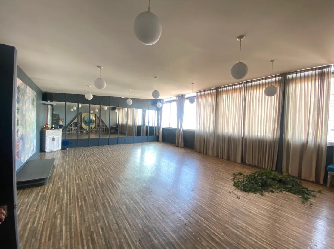 Local Comercial Spot2