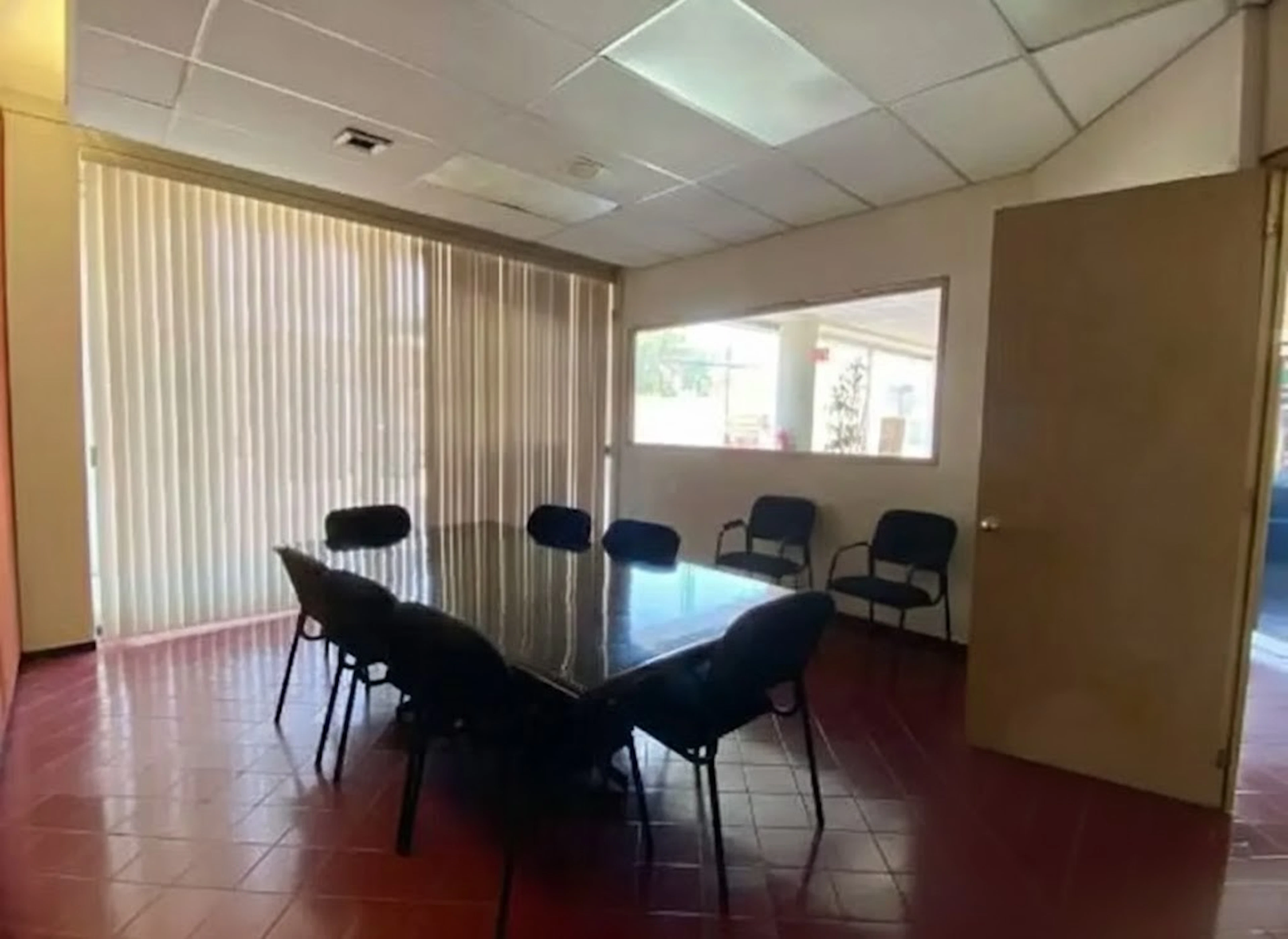 Local Comercial Spot2