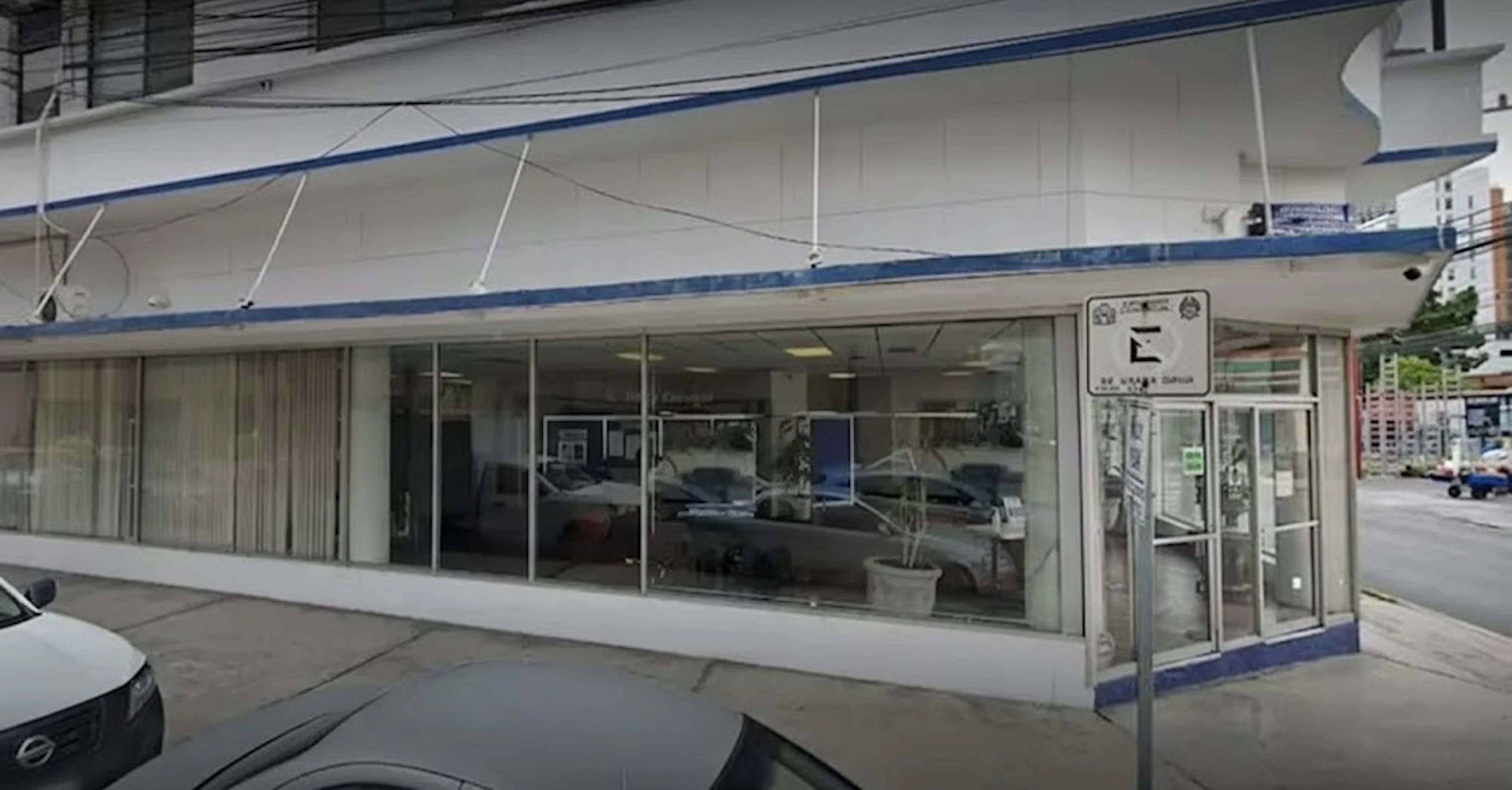 Local Comercial Spot2