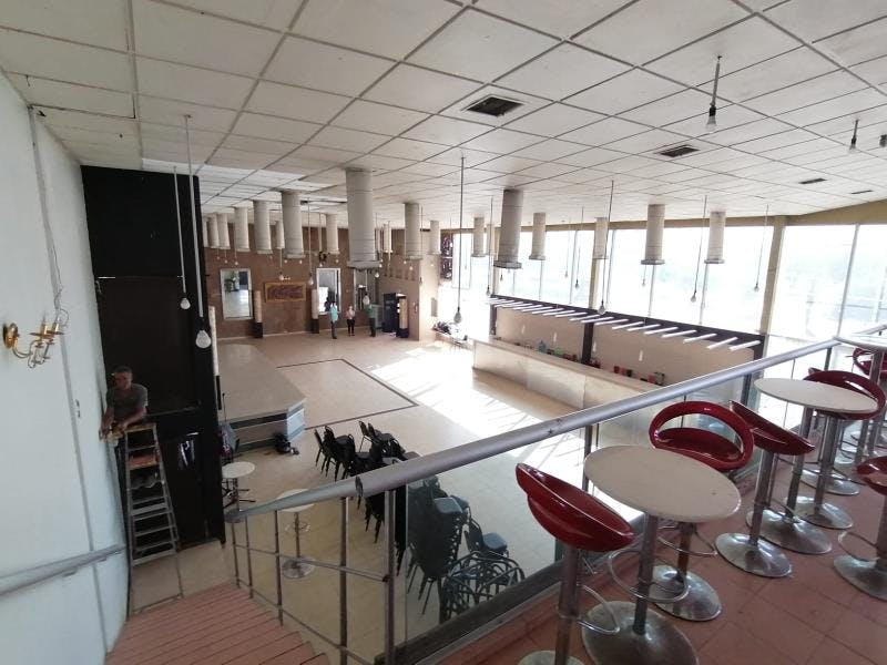 Local Comercial Spot2