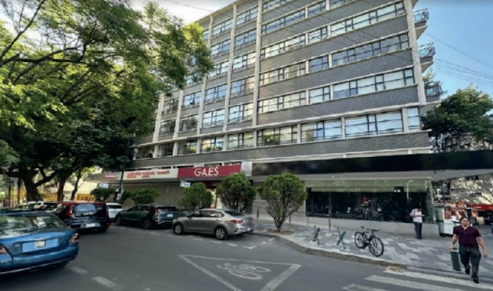 Local Comercial Spot2