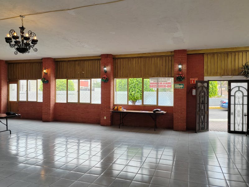 Local Comercial Spot2